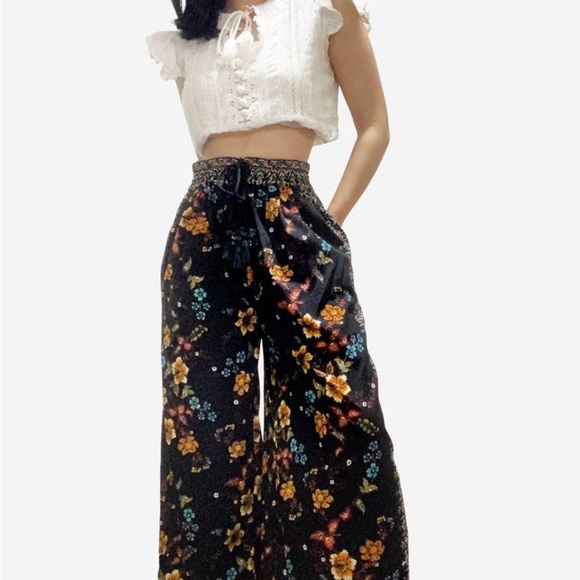 Zara Pants - Zara Floral Black Wide-Leg Pants